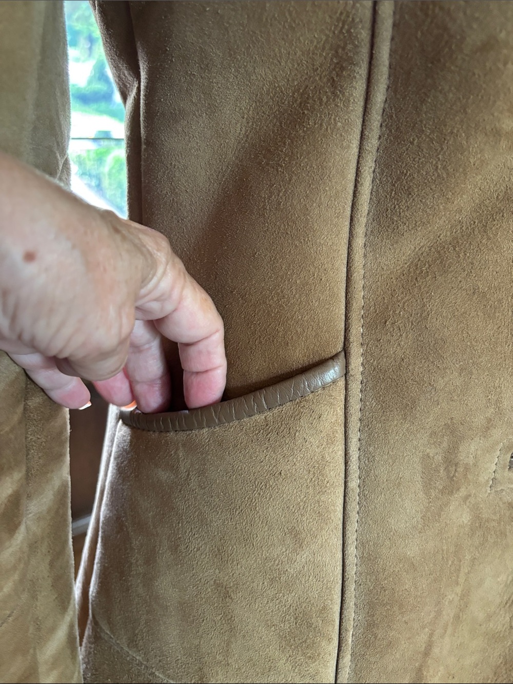 Vintage Australian sheepskin coat - Picture 4 of 16